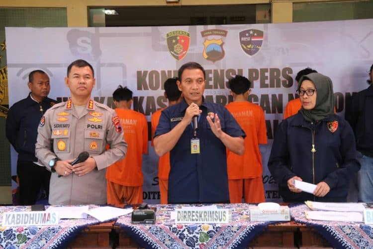 Miris Peretas HP Dicokok Polisi, Inilah Pelakunya