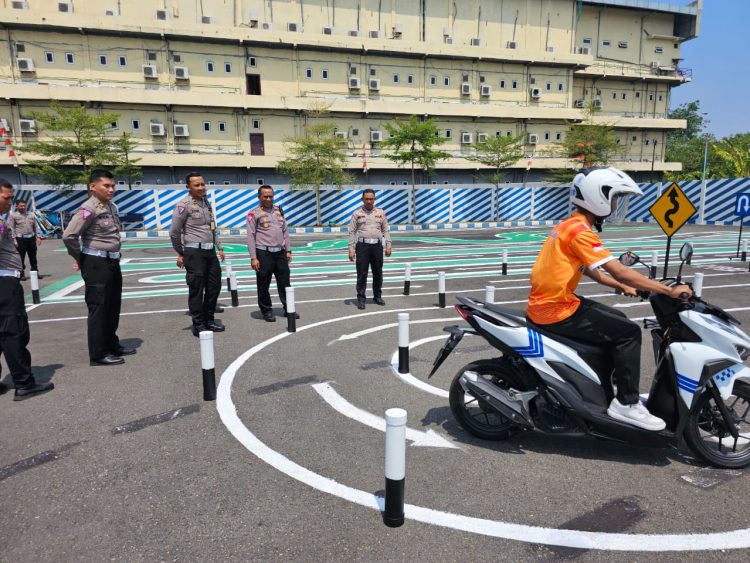 Utamakan Pelayanan, Kasi Fasmat Cek Satpas 1436 Polresta Pati Terkait Sirkuit Baru Uji Praktik SIM C