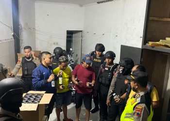 Razia Tempat Karaoke, Kabagops Polres Kudus Amankan Miras Berbagai Merk