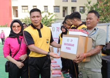 Jaga Kebugaran, Polres Metro dan Bhayangkari Kompak Olah Raga Bersama
