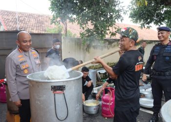 Cek Kesiapan Dapur Umum, Kapolresta Pati Hadir