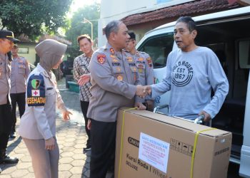 Gelar Aksi Sosial, Polres Kudus Berikan Pelayanan Kesehatan Gratis