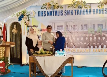 Puluhan Hadiah dan Sunatan Massal Meriahkan HUT ke 16 SMK Tunas Bangsa