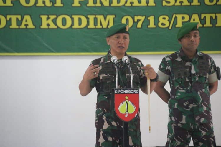 Dandim 0718/Pati Lepas Prajurit dan PNS di Purna Tugas dan Pindah Satuan