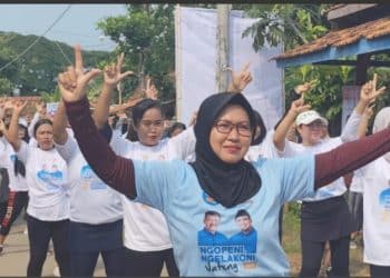 Ibu – Ibu Senam Bersama Bocahe Luthfi