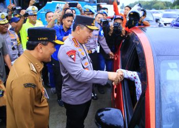Kapolri Pastikan Keamanan dan Kelancaran Arus Mudik di Tol Kalikangkung