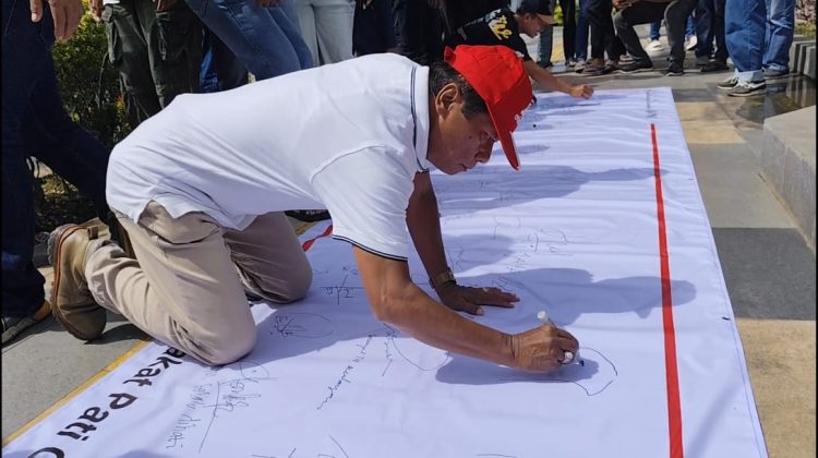 Ratusan Warga Pati Dukung UU TNI