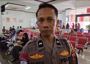 Diskon Pajak Kendaraan, Ribuan Warga Serbu Samsat Pati