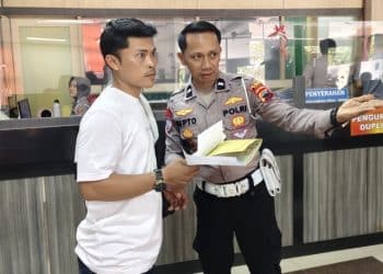 Menanggapi Isu – Isu Pelayanan Kurang Maksimal, Aipda Sucipto cek Samsat Pati dan Masyarakat Jangan Mudah di Provokasi