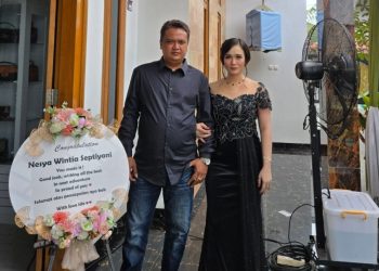 HUT RI ke 80, Pengusaha Muda dan Sekdes Dengkek Merayakan Musik OAM Iwan Fals