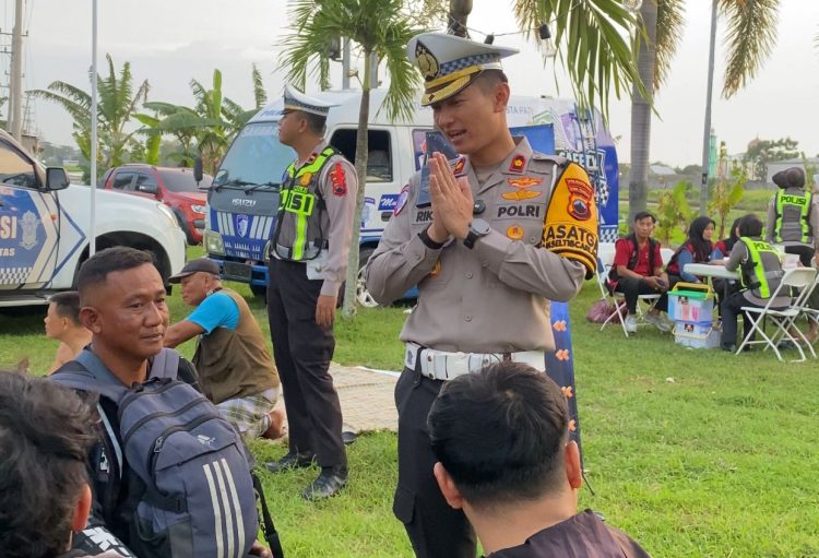Mudik Lebih Aman! Satlantas Polresta Pati Luncurkan Rest and Safety Mobile Presisi, Pemudik Dapat BBM dan Pijat Gratis