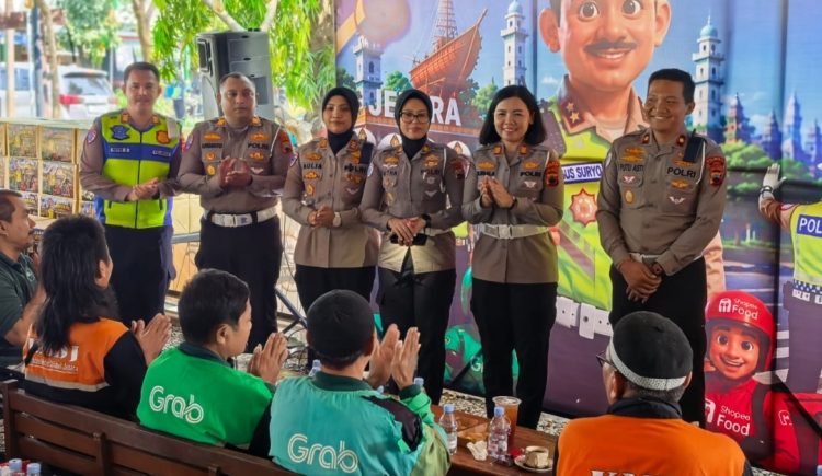 Rangkul Ojek Online dan Sahabat Difabel, Kakorlantas Polri Gelar “Polantas Menyapa”