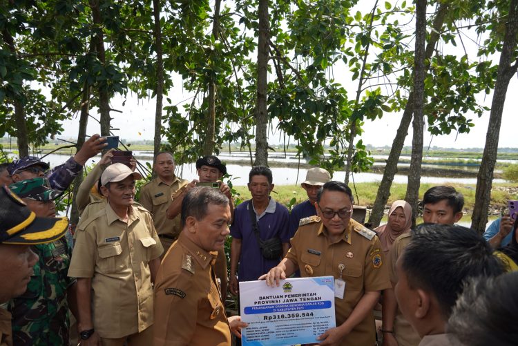 Pemkab Pati Prioritaskan Perbaikan Tanggul Jebol dan Salurkan Bantuan