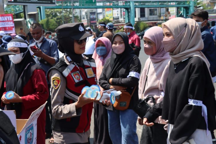 Peraih Rangking 1, Aksi Damai Peserta Seleksi Perangkat Desa