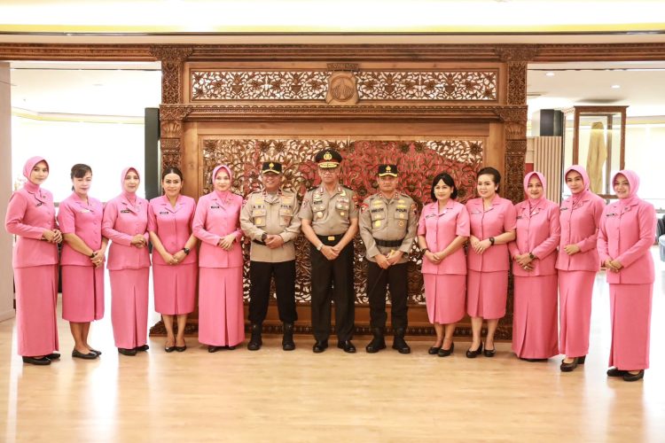 Irwasda Polda Jateng Terima Kenaikan Pangkat