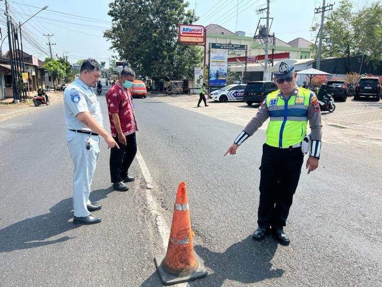 Jalan Raya Pati-Tayu Disurvey, Satlantas Polresta Pati Gandeng Istansi Terkait Cegah Lokasi Rawan Kecelakaan