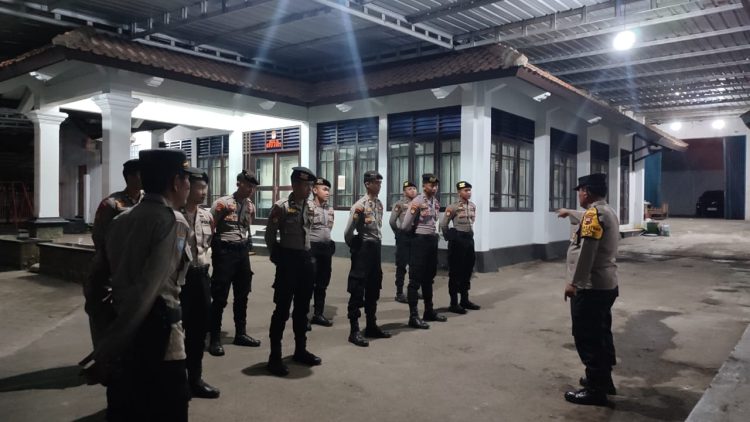 Dua Kantor Dijaga Ketat dan Rutin Patroli