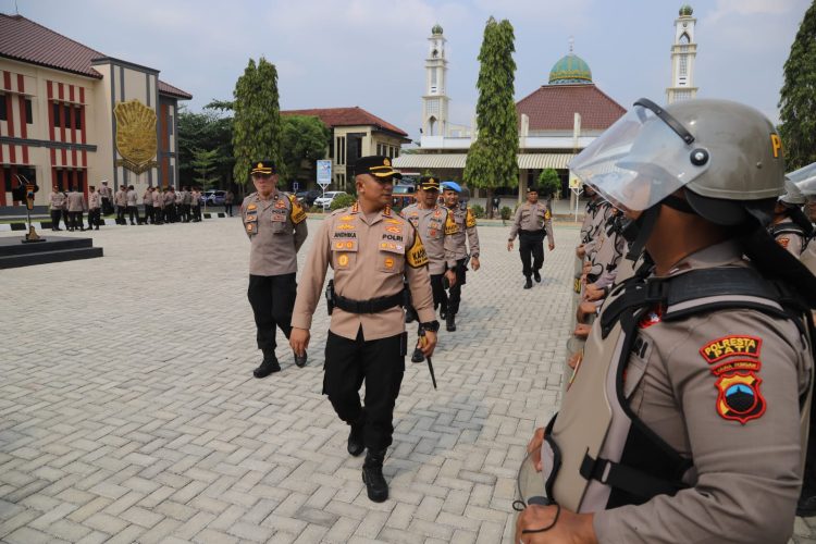 Cek Kesiapan Personil, Kapolresta Pati Turun
