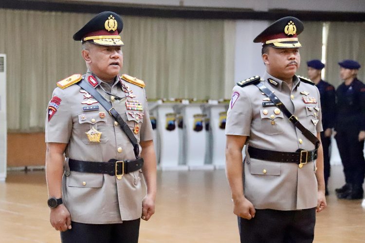 Sertijab Waka Polda Jateng, 3 PJU dan 9 Kapolres