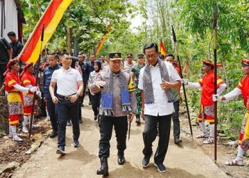 Bagikan Sembako dan Sumur Bor Diresmikan Kapolri