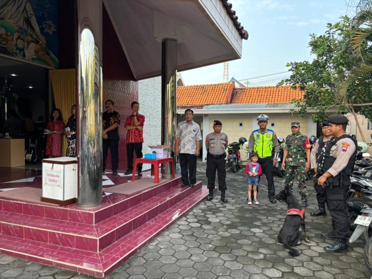 350 Personel Gabungan Perketat Pengamanan 5 Gereja Besar di Pati