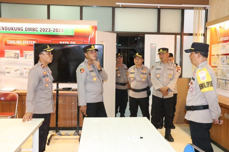 AKBP Ronni Bonic Lakukan Pengecekan dan Pemeriksaan Ruangan Mako Polres Kudus