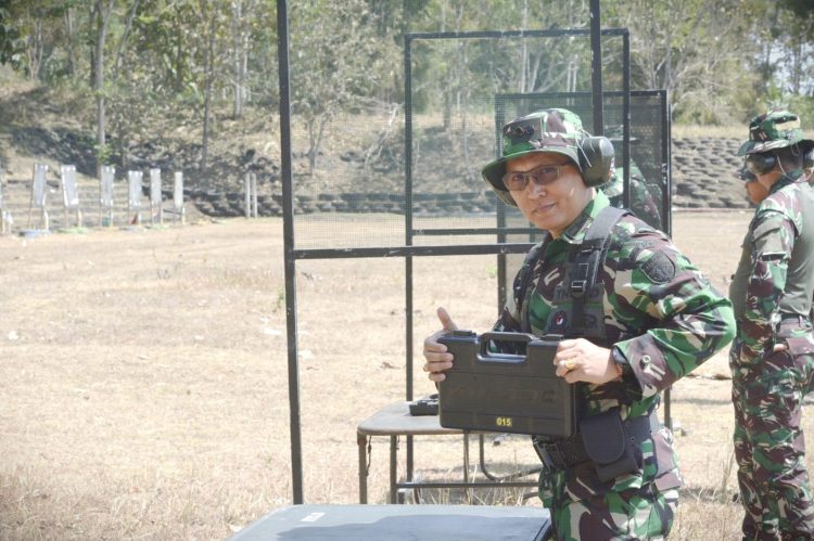 Skil Menembak Pistol, Kini Dandim Pati Juara 1