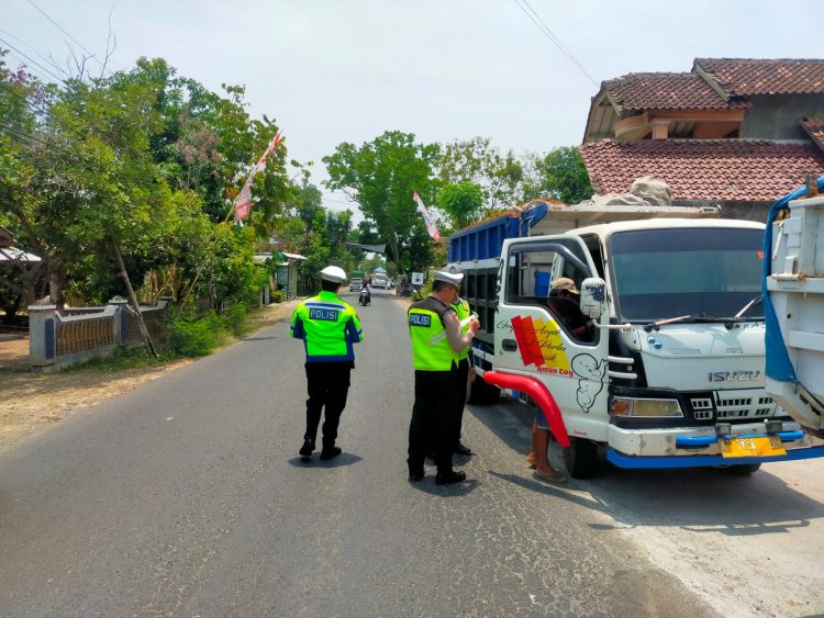 21 Dump Truck Ditindak Satlantas Pati, Inilah Pelanggaran Muatan