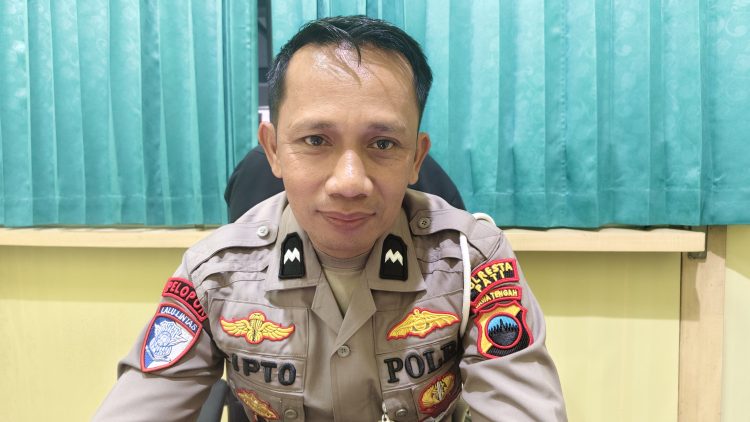 Kasubnit 1 UR STNK Samsat Pati, Sucipto S.H