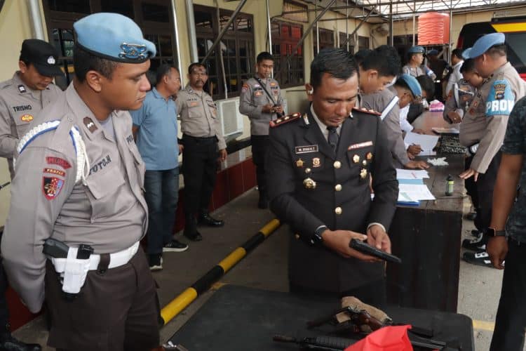 Pemeriksaan Senpi, Kapolres Banjar Pastikan Kepatuhan Prosedur
