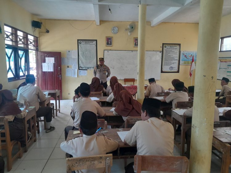 Sosialisasi Anti-Narkoba, Kenakalan Remaja dan Stop Bullying di MTS Sultan Agung