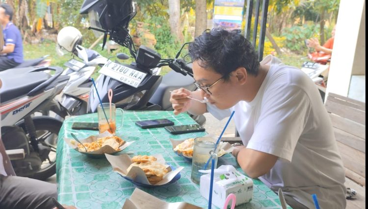 Nasi Goreng Rp 4 Ribu, Warung Sederhana Jadi Incaran