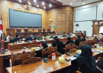 DPRD dan Guru Honorer Desak Evaluasi Sistem Dapodik