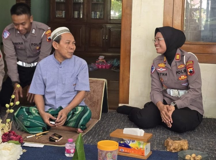 Hadir di Tengah Masyarakat, Satlantas Polres Rembang Jalin Silaturahmi dengan Ulama