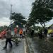Tim Gabungan Evakuasi Pohon Tumbang di Jalan Lingkar Selatan Pati
