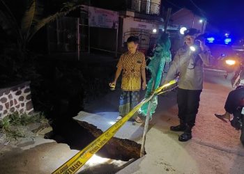 Jembatan Longsor di Tambakromo, Warga Diminta Waspada