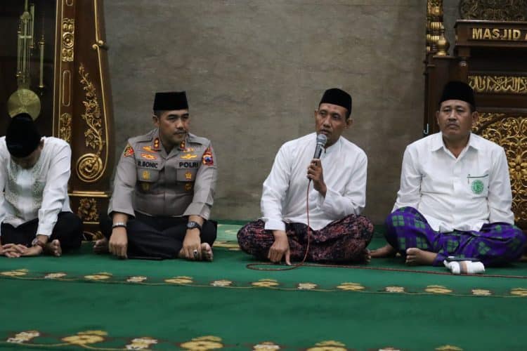 Polres Kudus Gelar Tarawih dan Buka Puasa Bersama