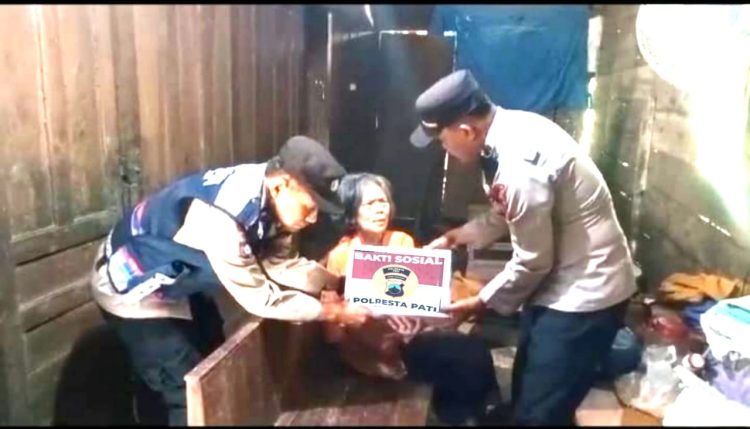 Bansos dan Takjil Gratis di Bagikan, Begini Respon Warga