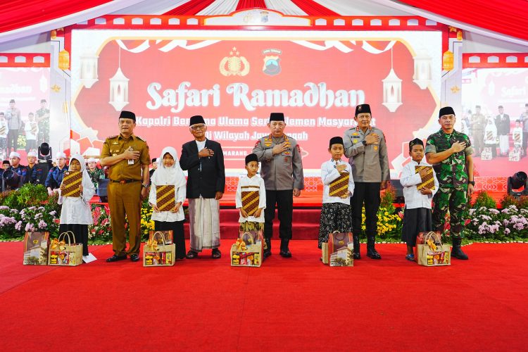 Kapolri Silaturahmi ke Ulama dan Berikan Santunan Anak Yatim