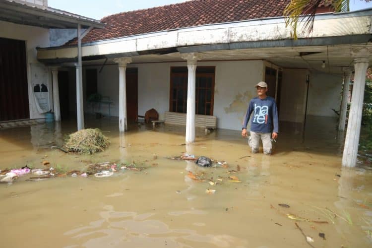 Warga Butuh Logistik, Kades Tunggulsari : 253 Rumah Terendam Air Laut