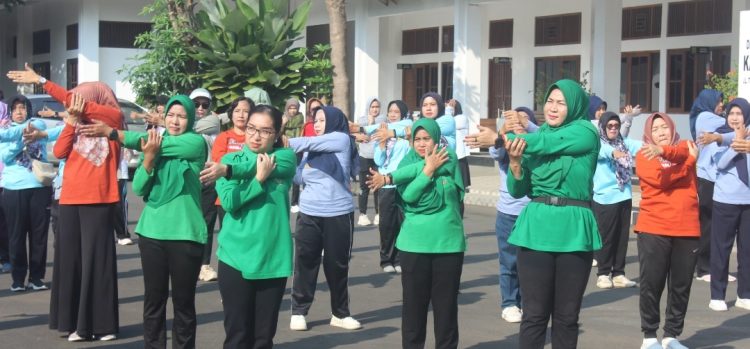 HKG ke 53, Vina Timotius Yogi Meriahkan Senam Sehat
