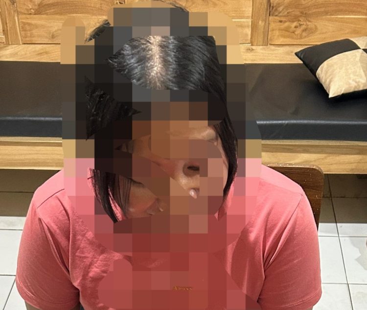 Ibu Rumah Tangga Ditangkap Polisi, Edarkan Sabu : Kekasihnya DPO
