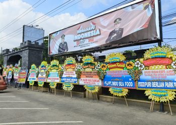 Ratusan Karangan Bunga Penuhi Polres Rembang, Wujud Apresiasi Masyarakat