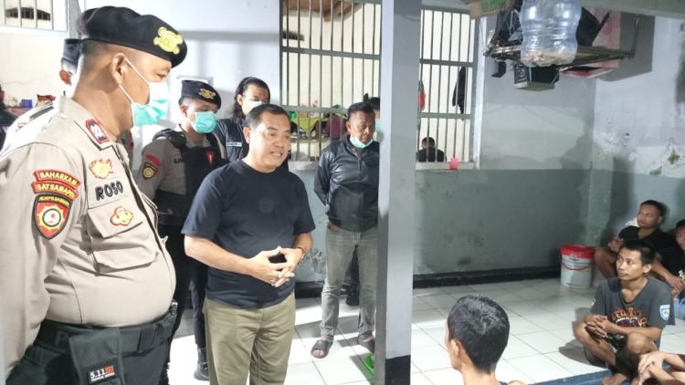 Razia Gabungan TNI – Polri dan Lapas Pati Berjalan Kondusif, Tak Ditemukan Barang Terlarang