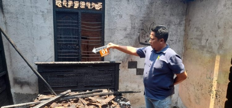 SI Jago Merah Hanguskan Rumah Warga,  Diduga Akibat Konsleting Listrik