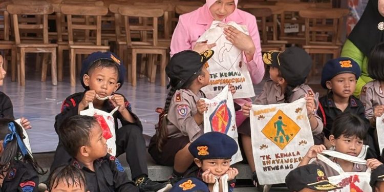 Cinta Budaya Sejak Dini di Rumah Merah Lasem