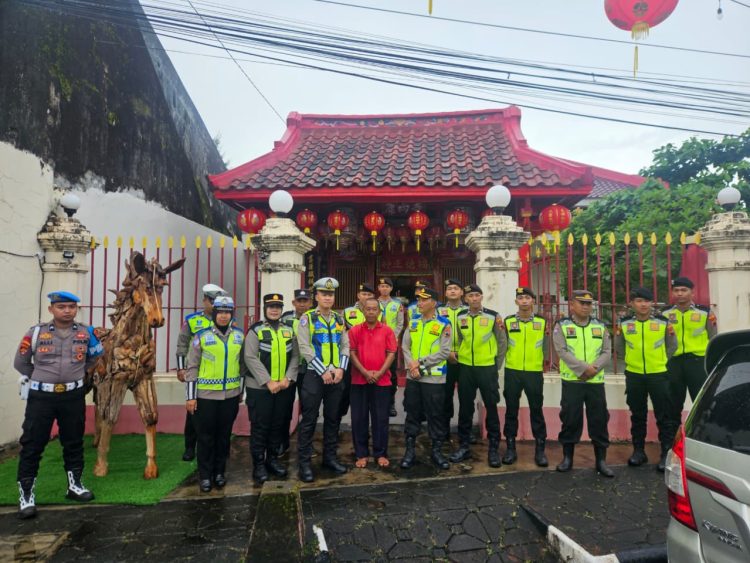 Imlek 2026 Dijaga Ketat, Polres Jepara Turun Total Amankan Vihara dan Klenteng