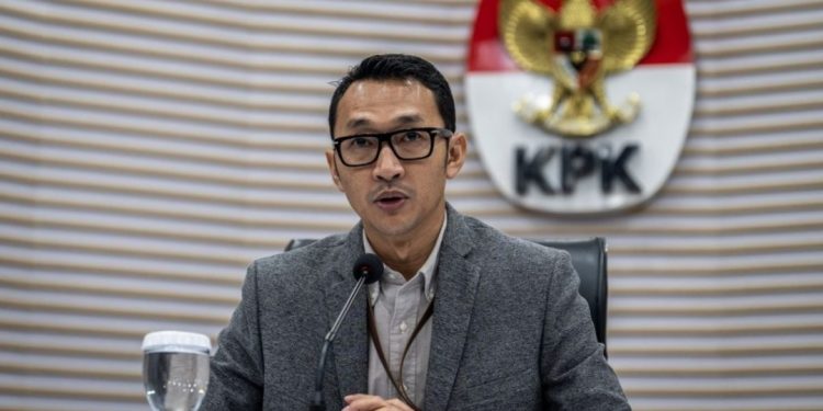 KPK Geledah Rumah Eks Pj Sekda Pati, Jejak “Tim 8” Sudewo Kian Terkuak