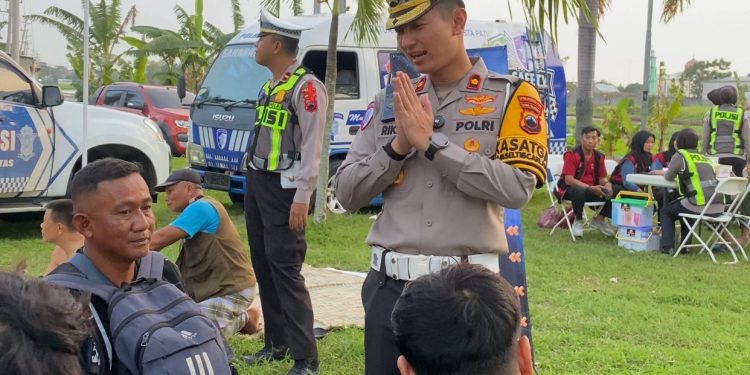 Mudik Lebih Aman! Satlantas Polresta Pati Luncurkan Rest and Safety Mobile Presisi, Pemudik Dapat BBM dan Pijat Gratis