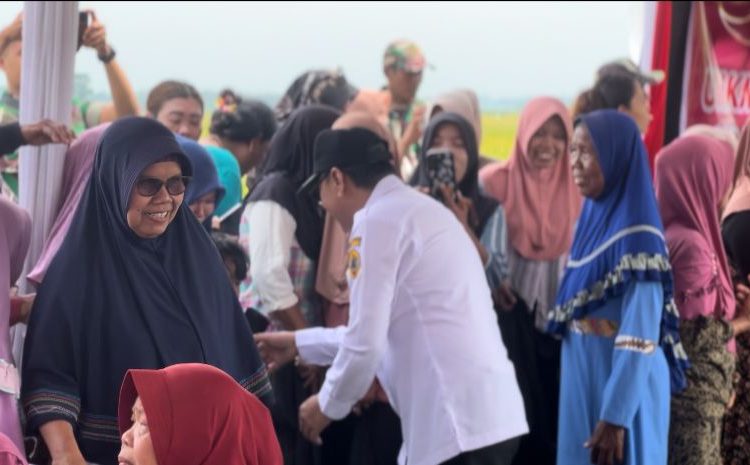 Pasar Murah TMMD Kodim Pati Diserbu Warga, Sembako Ludes Hitungan Menit